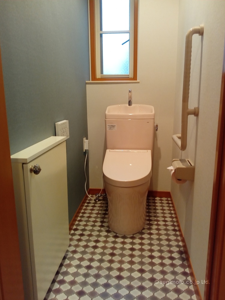 トイレ取替と内装工事