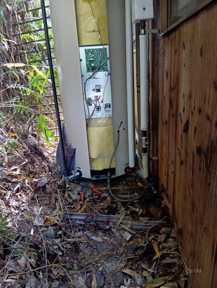 丸型電気温水器取替工事～(^^ゞ