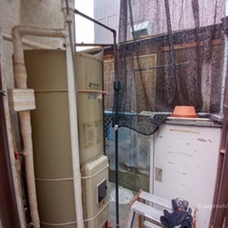 電気温水器の入れ替え工事前